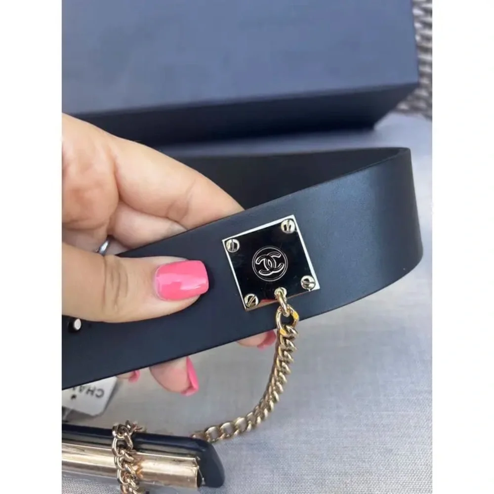 AUTHENTIC CHANEL Black leather lock belt RARE 2002 runway